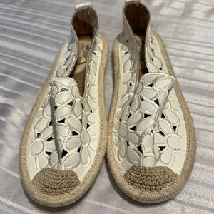 Caoyuan casual shoes sz 40 USA 8  colo beige